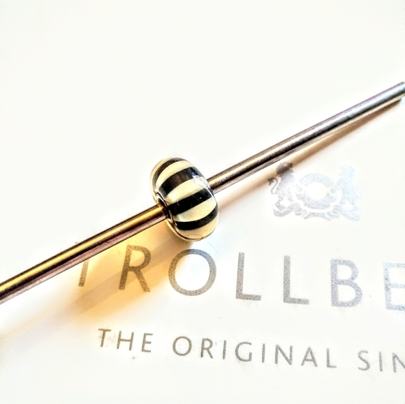 Trollbeads murano glass striped beads - Picture 2 of 2